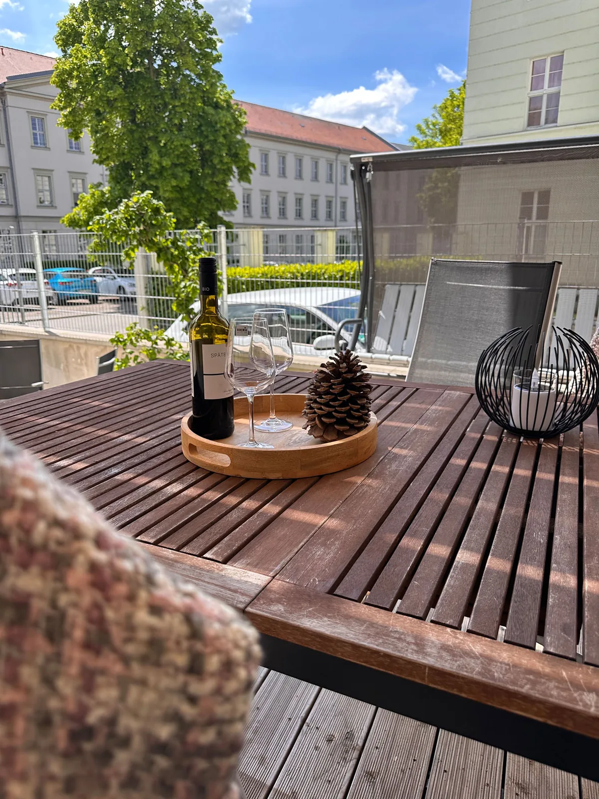 Sitzgruppe auf der Terrasse der Ferienwohnung Altstadtglück